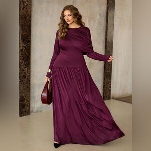 Elegant Burgundy Long Sleeve Dress